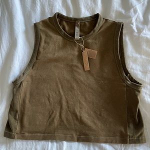 Skims top